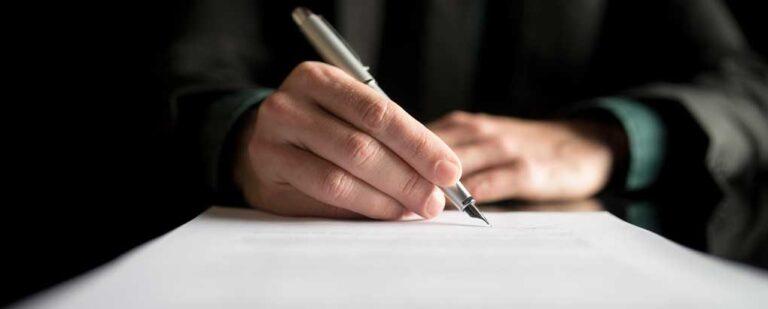 עריכת לשון במסמכים משפטיים – נחוצה או רק המלצה?